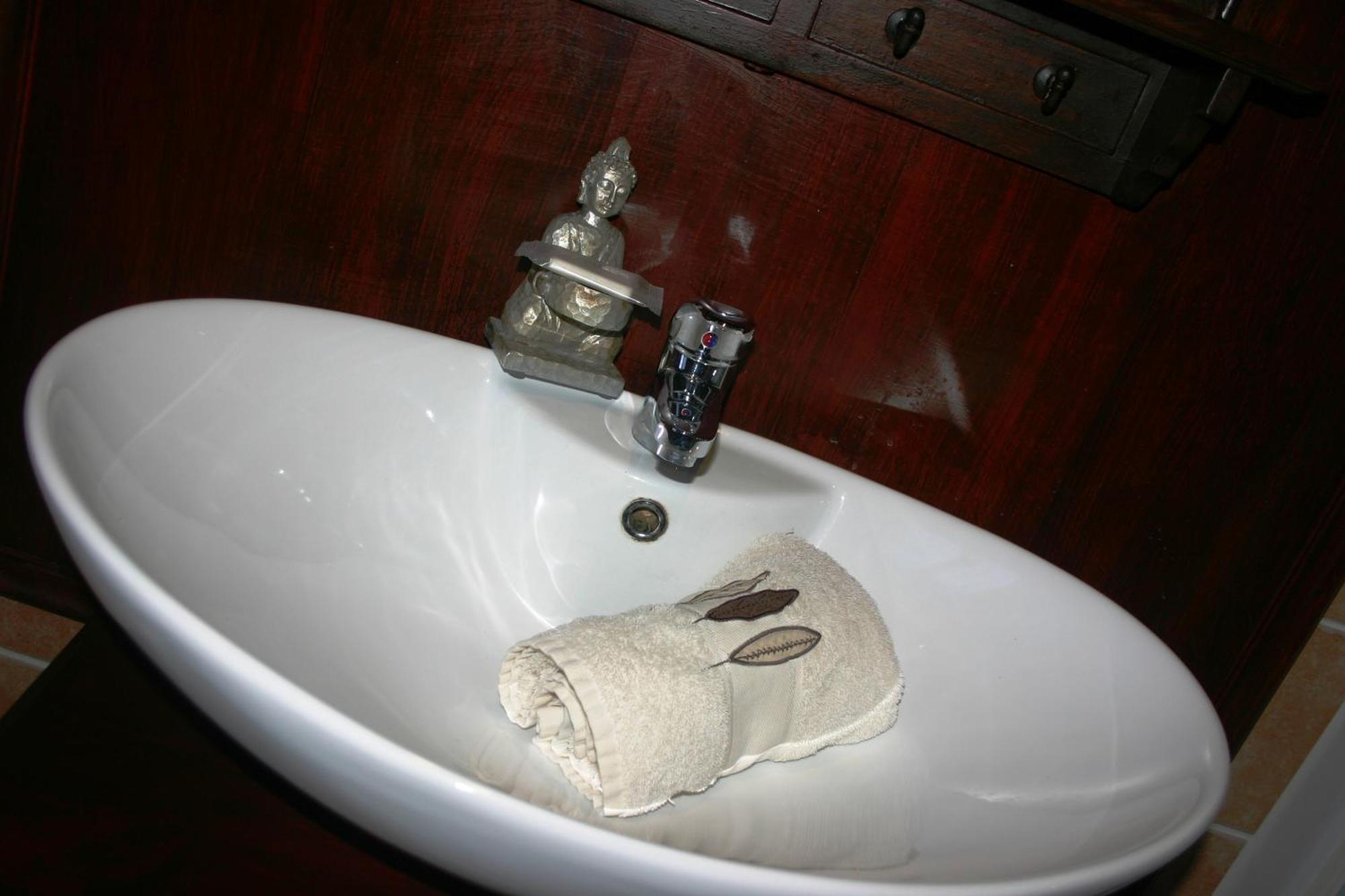 Brown Jug Guest House Херманус Екстериор снимка