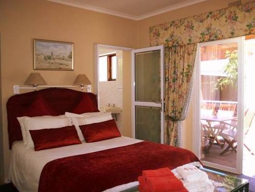 Brown Jug Guest House Херманус Екстериор снимка
