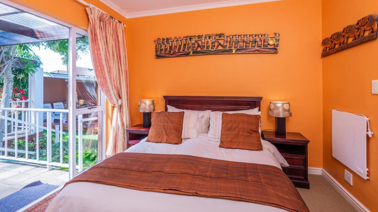 Brown Jug Guest House Херманус Екстериор снимка