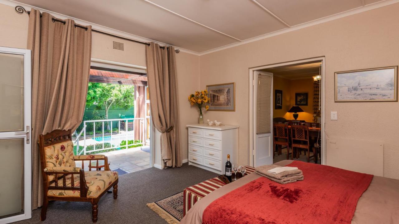 Brown Jug Guest House Херманус Екстериор снимка