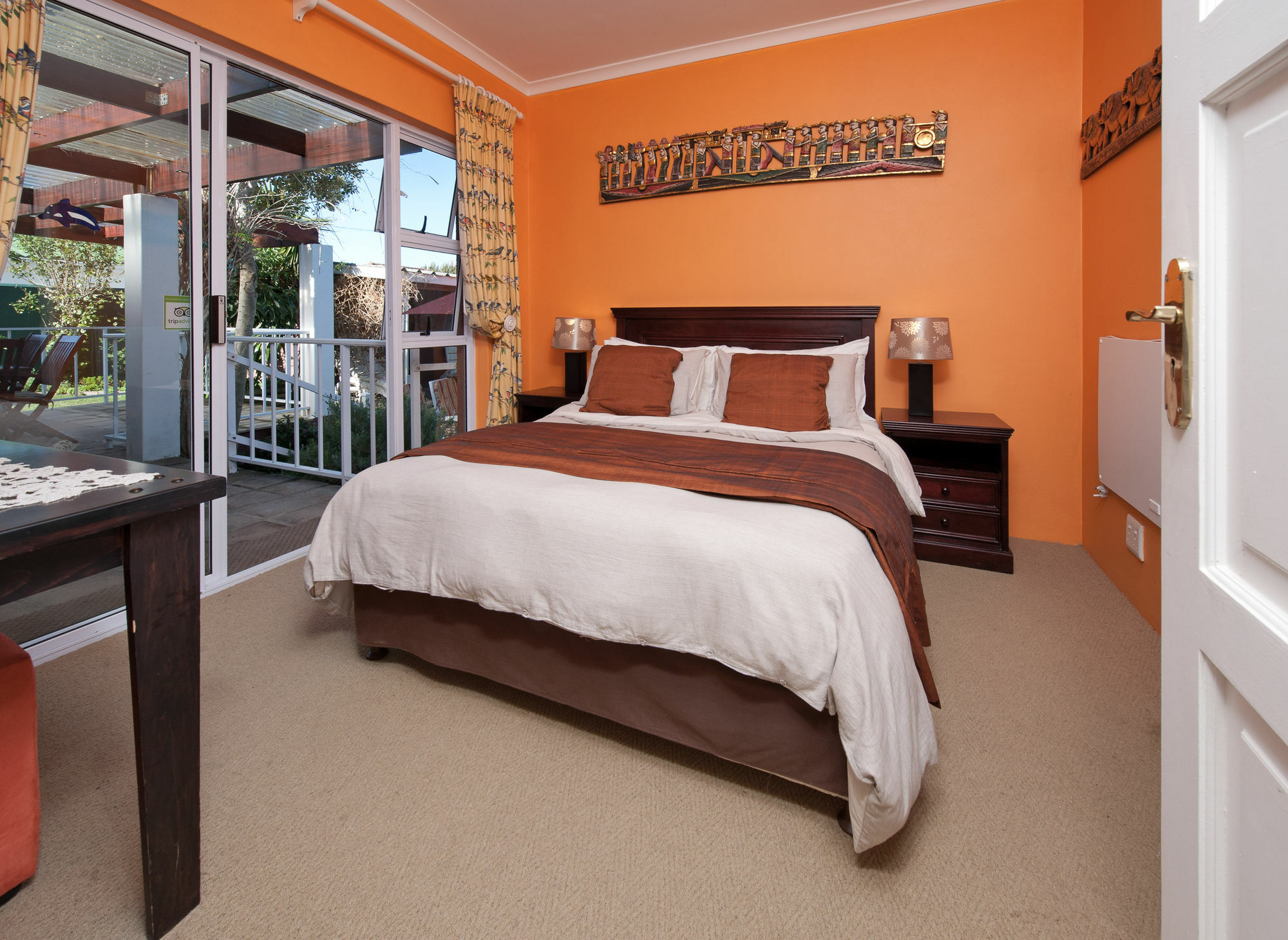 Brown Jug Guest House Херманус Екстериор снимка